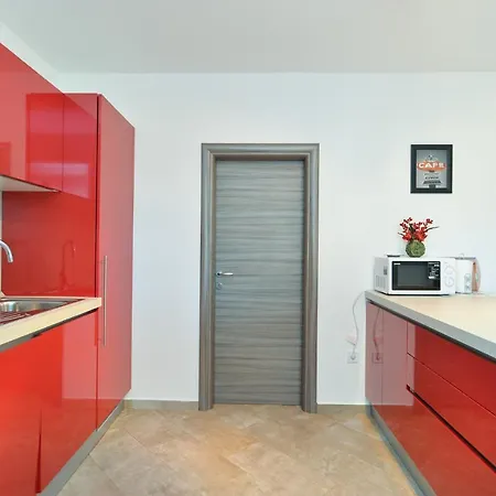 House Roberto 1384 Holiday home *