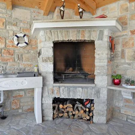 House Roberto 1384 Holiday home