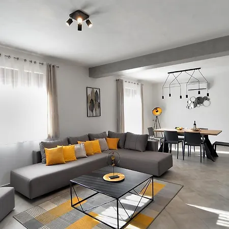 Holiday home House Roberto 1384 Galizana