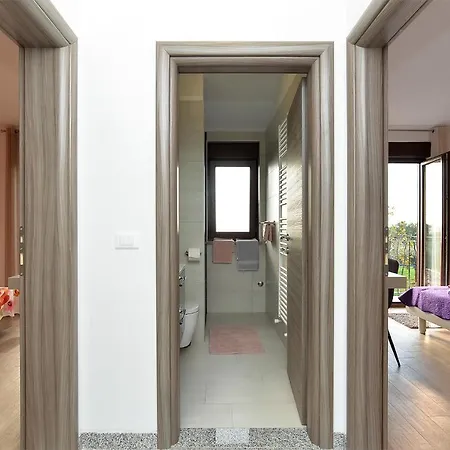 House Roberto 1384 Holiday home Galizana
