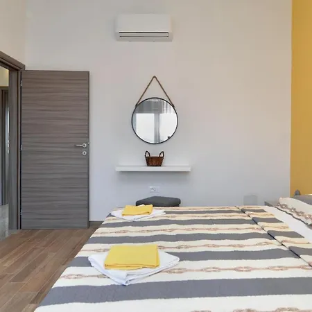 House Roberto 1384