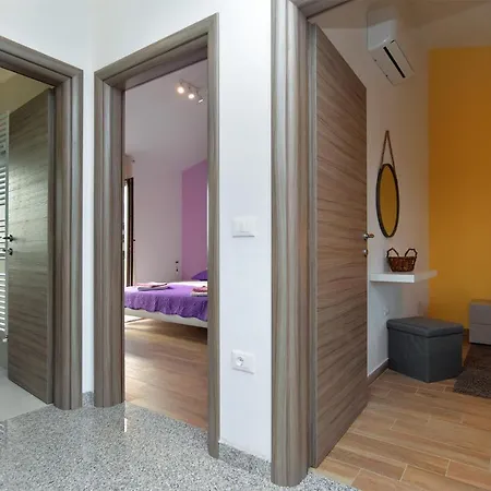 House Roberto 1384 Holiday home